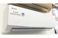 Gree GWH09QCXB-K6DNC2F Lomo Arctic Inverter R32